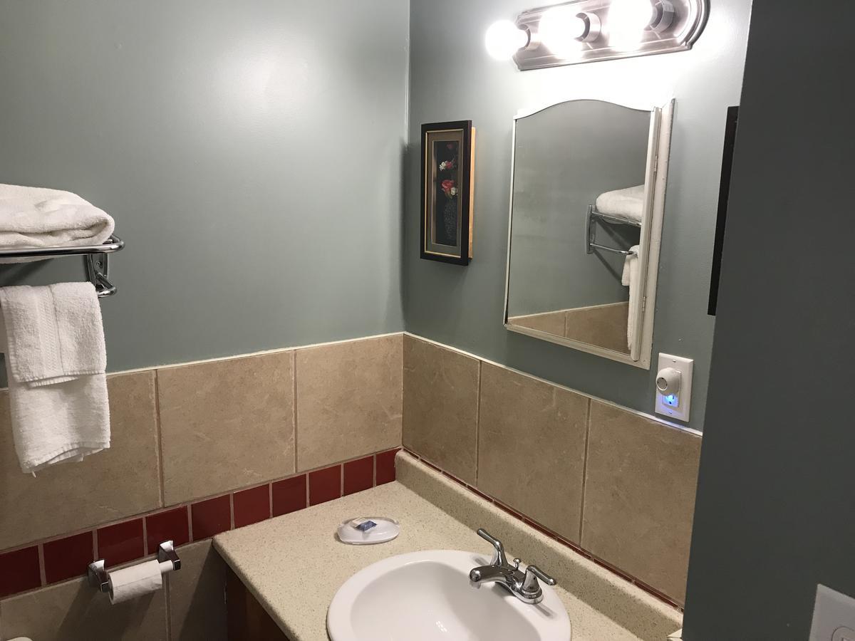 Anchor Motel And Suites Bedeque Экстерьер фото